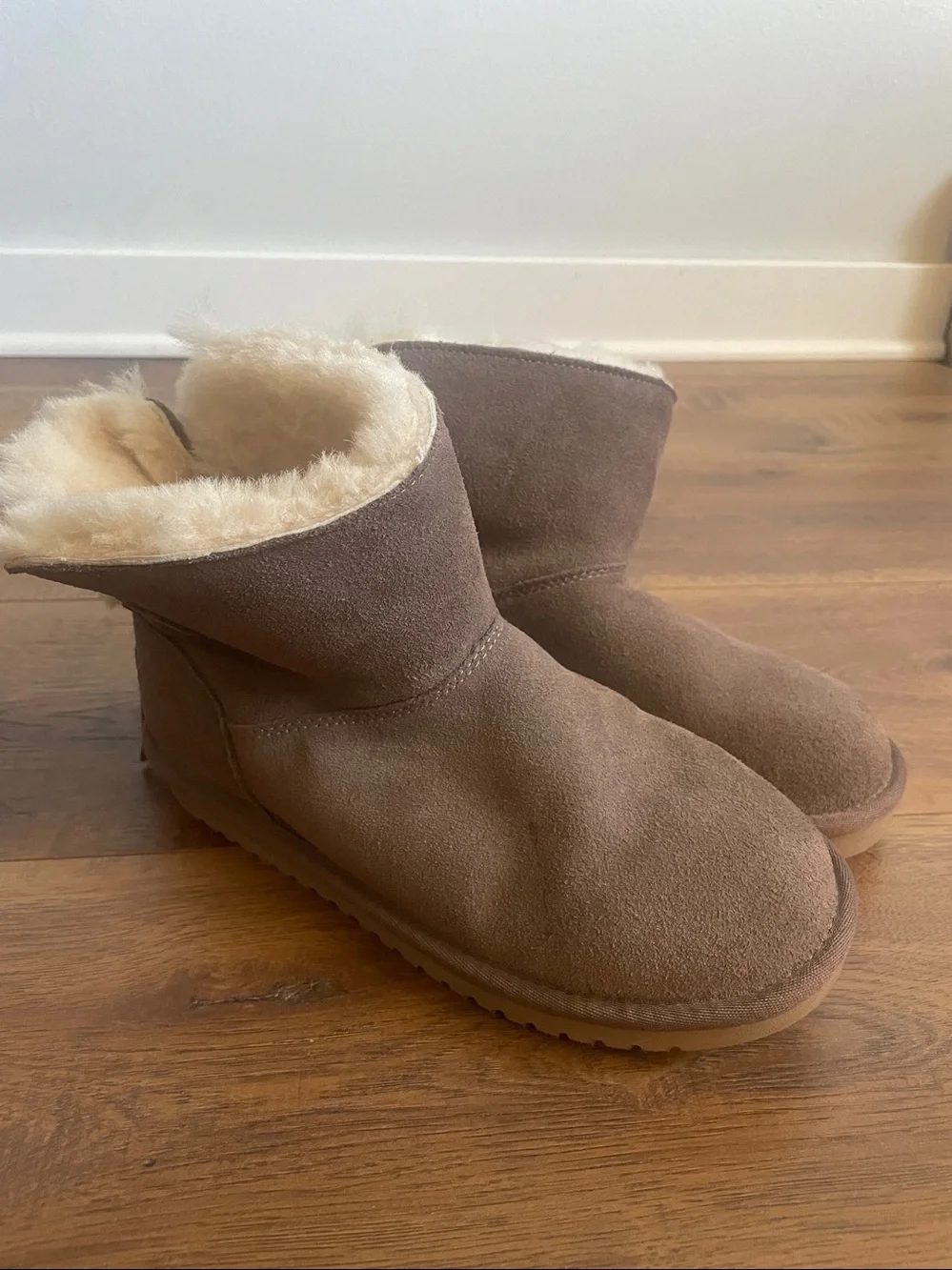 Koolaburra by UGG Jaelyn Mini Boots Size 7